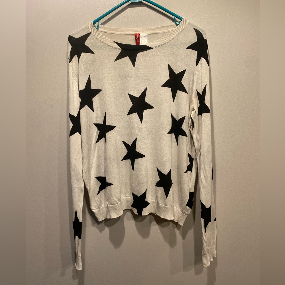 Divided Star Print Sweater